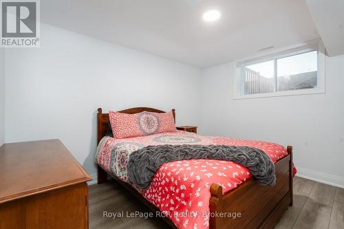 118 Shady Hill Road, West Grey, ON - Indoor Photo Showing Bedroom