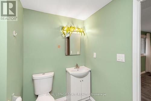 25 - 100 St Andrews Court, Hamilton, ON - Indoor Photo Showing Bathroom