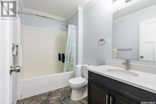 1207 130 Marlatte Crescent, Saskatoon, SK - Indoor Photo Showing Bathroom