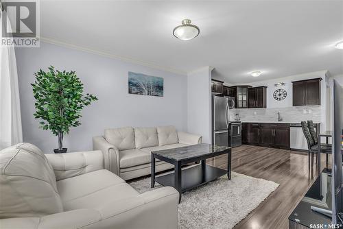 1207 130 Marlatte Crescent, Saskatoon, SK - Indoor Photo Showing Living Room