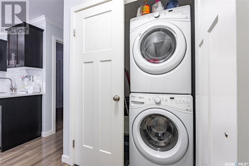 1207 130 Marlatte Crescent, Saskatoon, SK - Indoor Photo Showing Laundry Room