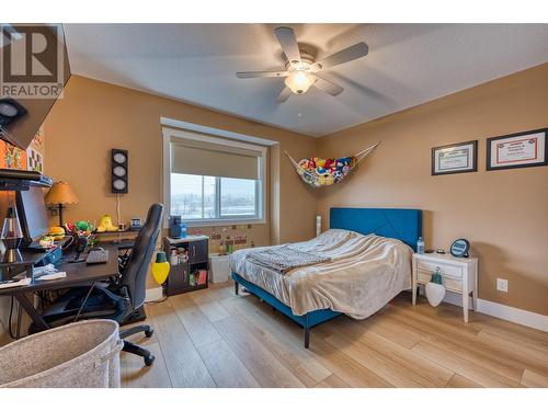 1501 15Th Avenue, Vernon, BC - Indoor Photo Showing Bedroom