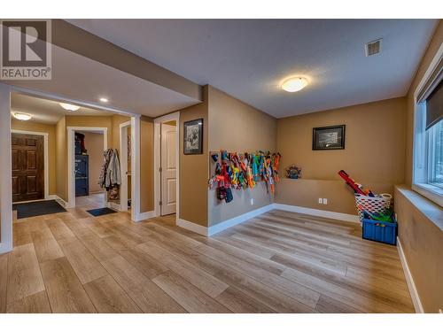 1501 15Th Avenue, Vernon, BC - Indoor Photo Showing Other Room