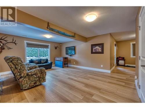 1501 15Th Avenue, Vernon, BC - Indoor