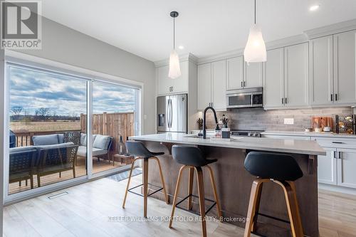 4 - 744 Nelson Street W, Norfolk, ON - Indoor Photo Showing Kitchen With Upgraded Kitchen