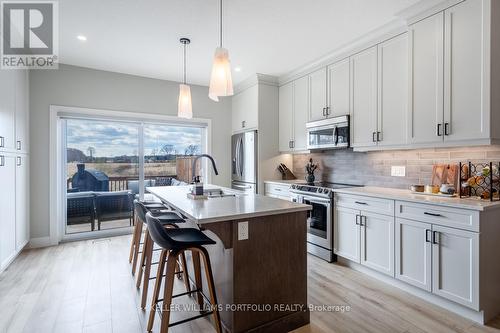 4 - 744 Nelson Street W, Norfolk, ON - Indoor Photo Showing Kitchen With Double Sink With Upgraded Kitchen