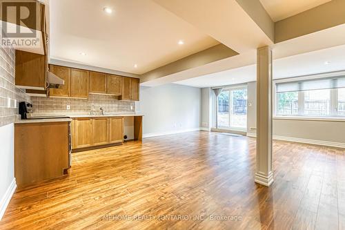 15 Warden Woods Court, Markham, ON - Indoor Photo Showing Kitchen