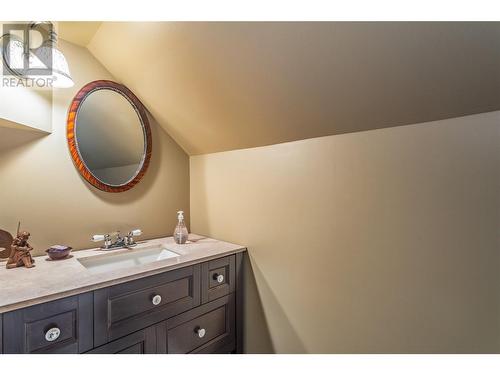 6934 Highway 6, Coldstream, BC - Indoor Photo Showing Bathroom