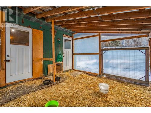 6934 Highway 6, Coldstream, BC - Indoor Photo Showing Other Room