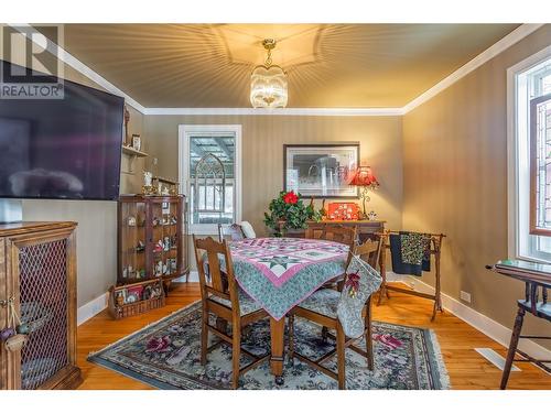 6934 Highway 6, Coldstream, BC - Indoor Photo Showing Dining Room