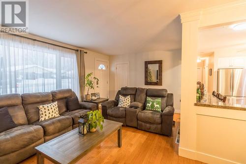 48 Chambers Ave, Sault Ste. Marie, ON - Indoor Photo Showing Living Room