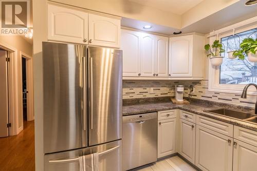 48 Chambers Ave, Sault Ste. Marie, ON - Indoor Photo Showing Kitchen