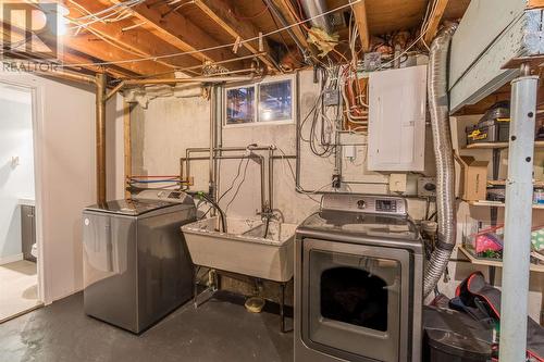 48 Chambers Ave, Sault Ste. Marie, ON - Indoor Photo Showing Laundry Room