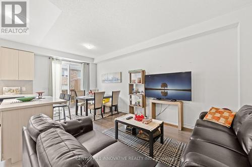 42 - 50 Edinburgh Drive, Brampton, ON - Indoor Photo Showing Living Room