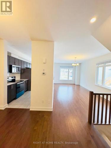 2073 Allegrini Terrace, Ottawa, ON - Indoor