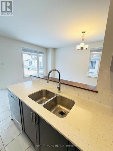 2073 Allegrini Terrace, Ottawa, ON - Indoor Photo Showing Kitchen With Double Sink