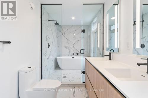 19 - 20 Lou Parsons Way, Mississauga (Port Credit), ON - Indoor Photo Showing Bathroom