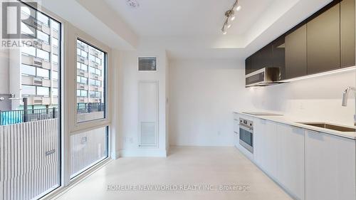 510 - 308 Jarvis Street, Toronto, ON - Indoor Photo Showing Kitchen