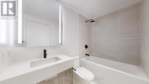 510 - 308 Jarvis Street, Toronto, ON - Indoor Photo Showing Bathroom