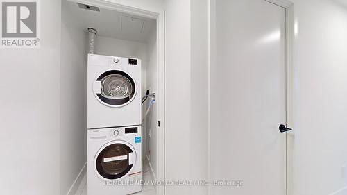 510 - 308 Jarvis Street, Toronto, ON - Indoor Photo Showing Laundry Room