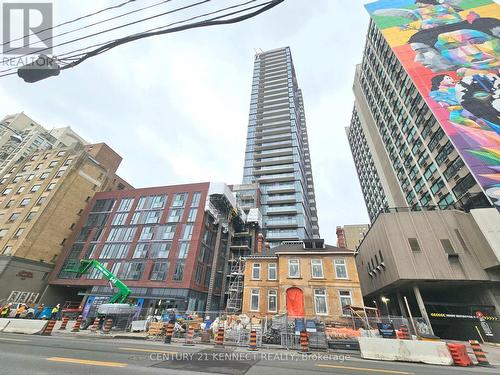 807 - 308 Jarvis Street N, Toronto, ON - Outdoor With Facade