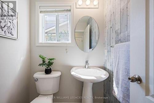 124 Fleming Way, Shelburne, ON - Indoor Photo Showing Bathroom