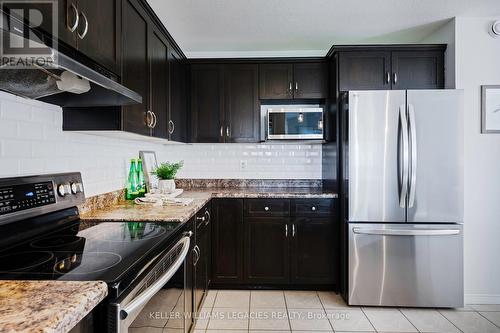 124 Fleming Way, Shelburne, ON - Indoor Photo Showing Kitchen With Stainless Steel Kitchen