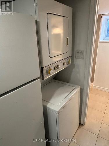 66 Stirton Street, Hamilton, ON - Indoor Photo Showing Laundry Room