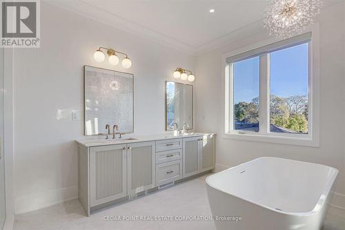 15 Drury Lane, Toronto, ON - Indoor Photo Showing Bathroom