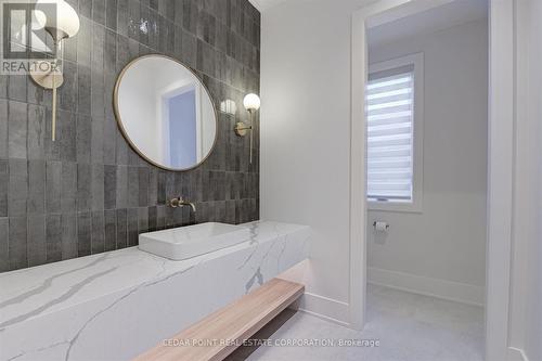 15 Drury Lane, Toronto, ON - Indoor Photo Showing Bathroom