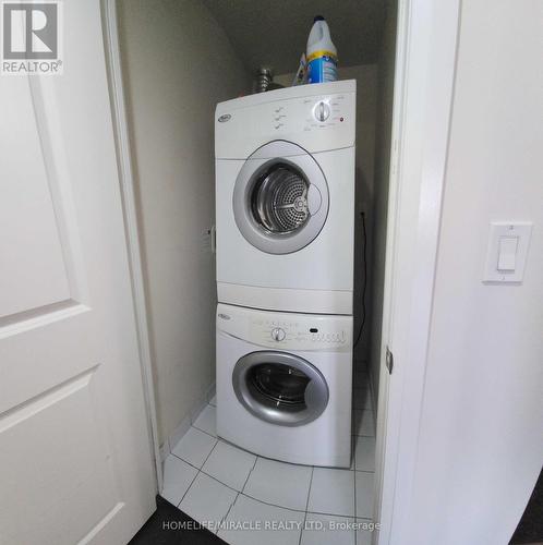 1825 - 2 Eva Road, Toronto, ON - Indoor Photo Showing Laundry Room