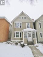 526 4th AVENUE N  Saskatoon, SK S7K 2M7