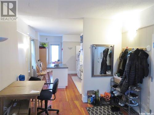 526 4Th Avenue N, Saskatoon, SK - Indoor