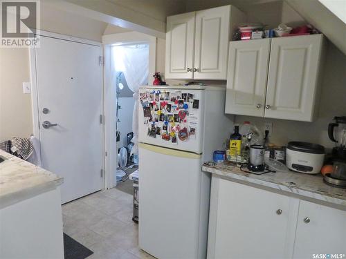 526 4Th Avenue N, Saskatoon, SK - Indoor Photo Showing Kitchen