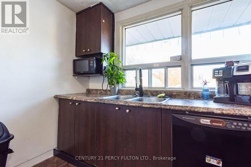 81 Store Street, Quinte West, ON - Indoor Photo Showing Kitchen With Double Sink