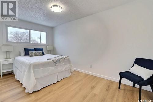 848 Elliott Street, Regina, SK - Indoor Photo Showing Bedroom