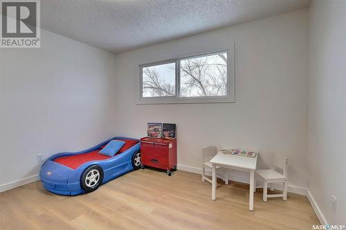 848 Elliott Street, Regina, SK - Indoor Photo Showing Garage