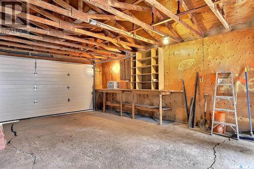 848 Elliott Street, Regina, SK - Indoor Photo Showing Garage