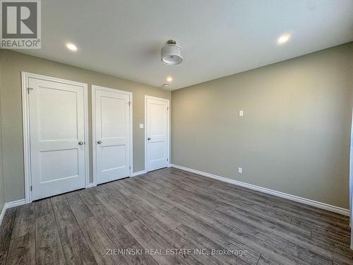 213 Teefy Street, Iroquois Falls, ON - Indoor Photo Showing Other Room