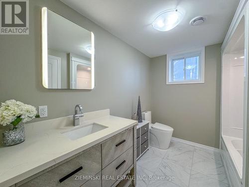 213 Teefy Street, Iroquois Falls, ON - Indoor Photo Showing Bathroom