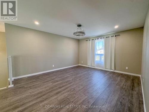 213 Teefy Street, Iroquois Falls, ON - Indoor Photo Showing Other Room