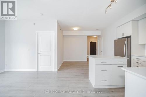 610 - 195 Bonis Avenue, Toronto, ON - Indoor Photo Showing Kitchen