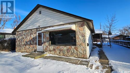 217 9Th Avenue Nw, Swift Current, SK - Outdoor