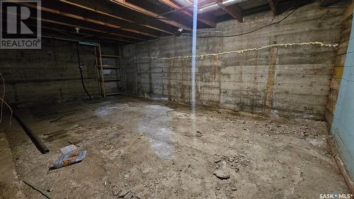 217 9Th Avenue Nw, Swift Current, SK - Indoor Photo Showing Basement