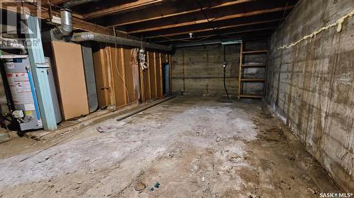 217 9Th Avenue Nw, Swift Current, SK - Indoor Photo Showing Basement