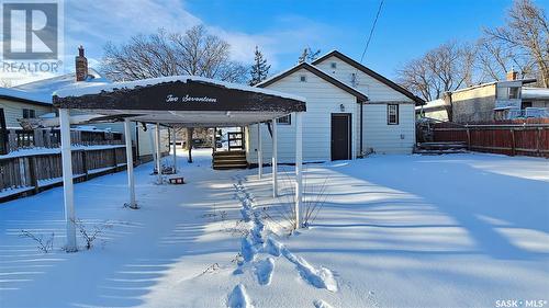 217 9Th Avenue Nw, Swift Current, SK - Outdoor