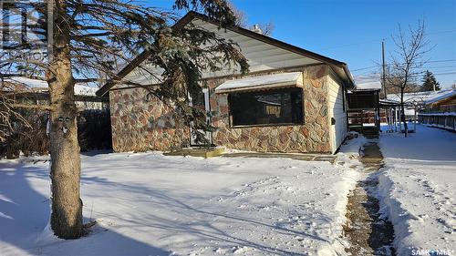 217 9Th Avenue Nw, Swift Current, SK - Outdoor