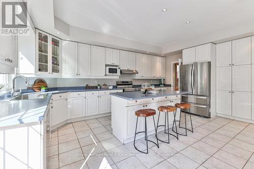 1688 Glenvista Drive W, Oakville (Iroquois Ridge North), ON - Indoor Photo Showing Kitchen