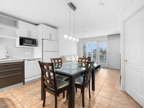 Kitchen - 313-5650 Boul. Henri-Bourassa, Québec (Charlesbourg), QC - Indoor Photo Showing Dining Room