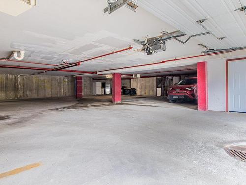 Garage - 103-16729 Boul. De Pierrefonds, Montréal (Pierrefonds-Roxboro), QC - Indoor Photo Showing Garage